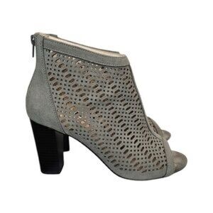 Brooks Brothers Laser Cut Peep Toe Heels